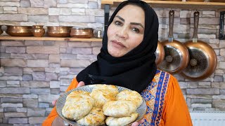 CHEESE AND ONION PASTY  EASY PUFF PASTRY PASTIES  URDU HINDIENGLISH [upl. by Albertson788]