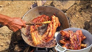 A Si Se PREPARA El CHICHARON De CERDOCOCINANDO A LEÑA RD [upl. by Yanarp]