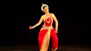 Danza Clásica de la India ODISSI Anandini Dasi Bharatya Vidya Bhavan Mylapore Chennai [upl. by Ecirtemed]