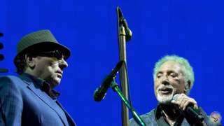 Lucca Summer Festival 2016  Van Morrison amp Tom Jones [upl. by Close]