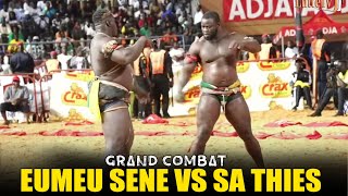 Intégralité Combat Eumeu Sène vs Sa Thiès  Bagarre intense et une chute spectaculaire [upl. by Hickie996]