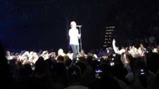 Jon Bon Jovi sings Hallelujah  The Circle Tour 2010 Nashville [upl. by Keane]