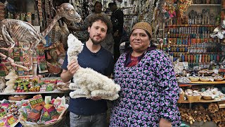 Recorriendo la calle de las BRUJAS  Bolivia 🇧🇴🧙🏼‍♀️ [upl. by Jeffy771]