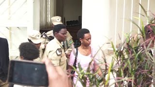 Diane Rwigara yambitswe iroza mu gihe Adeline Rwigara we atagaragaye mu rukiko [upl. by Astiram]