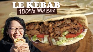 Kebab 100 maison avec viande marinée grillée pain pita sauce blanche salade tomate oignon [upl. by Thedric]