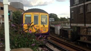 Thameslink Class 319 Departs Peckham Rye With Tones [upl. by Gnilrets]