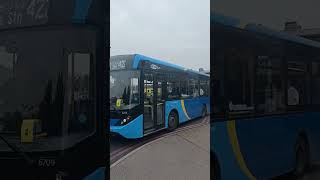 Metrobus Enviro200 MMC 6709 YX68 URB at East Surrey Hospital route 422 30102024 [upl. by Alleiram]