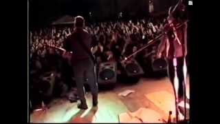 Banda Bassotti  en vivo  quotVillaggio Globalequot Roma 17032001 HQ sound [upl. by Idalia]