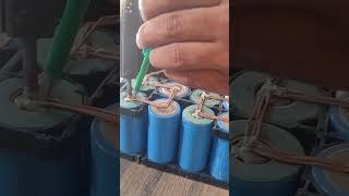 Lithium battery series connection automobile batterytechnology lithiumionbattery machine funny [upl. by Kotz]