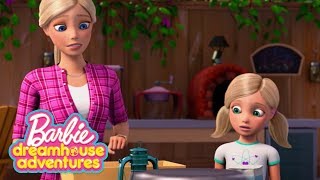 Un’avventura da pioniere  Barbie Dreamhouse Adventures  BarbieItalia [upl. by Sire]