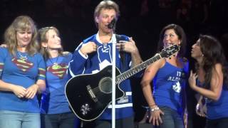 Bon Jovi  Who Says You Cant Go Home with fans on stage  Toronto Nov 22013 [upl. by Elyk]