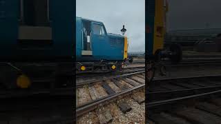 37215 leaves the Toddington shed on the second morning of the trainspotting GampW diesel gala [upl. by Soilisav]