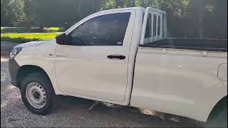 hilux cabina simple 4x4 [upl. by Enelahs]