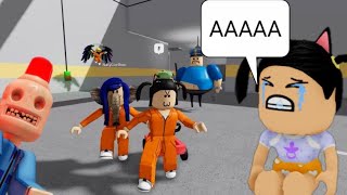 BEBÊS FUGINDO DO IRMÃO DO POLICIAL CABEÇA DE SIRENE Roblox BARRYS PRISON RUN [upl. by Guyon]