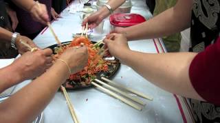 Eating Yee Sang is fun [upl. by Rekrap6]