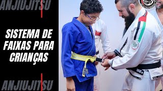 Sistema de faixas para crianças no Jiu Jitsu [upl. by Milburr]