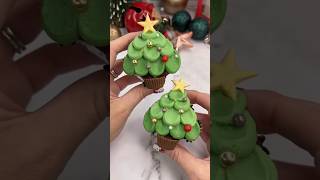 🎄Turning cupcakes into Christmas Trees 🎄 at cakedbyrach [upl. by Geaghan]