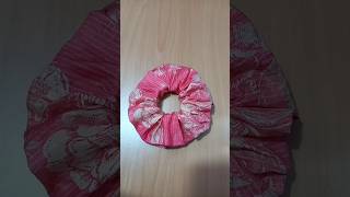 How to make fabric rubber bandDIY scrunchie tutorial how to make a scrunchie [upl. by Thom]