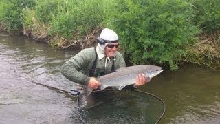 Atlantic Salmon Caught at Woodside Hampshire Avon on a orange flying C [upl. by Attennod]