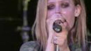 Avril Lavigne  Fall to pieces live [upl. by Skier148]