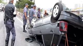 Capotamento ao vivo destruição total [upl. by Mischa]