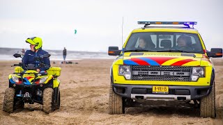 FORD RAPTOR 17352 Met spoed over het strand tijdens demonstratie SAR in Katwijk [upl. by Vassar]