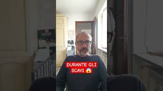 Durante gli scavi 😱 short videodivertenti barzelletta andreamontaneri [upl. by Asilet]