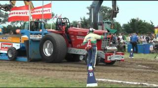 tractorpulling 01082009 cadzand 3500 kg Super Stock Klasse [upl. by Suivatna]