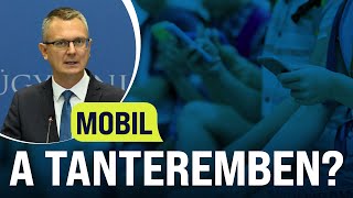 Mobiltelefon a tantermekben [upl. by Hutner]