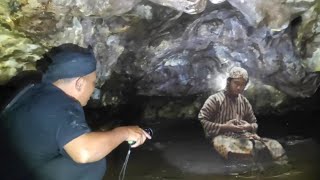 Ngeri bertemu orang yang bisa menghilang dalam goa keramat gunung selok [upl. by Bambie730]