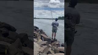 tremenda pelea con dorado en palmar fishing pesca viralvideo fish [upl. by Chesney]