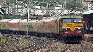 Curving AhmedabadPune AC Duronto honks past Chinchwad [upl. by Riggins868]