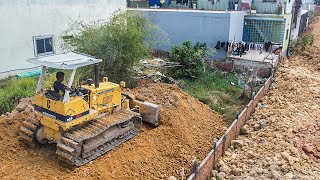 Wonderful Excellent By Skills Operator Bulldozer Moving Filling The Dirt With 5Tons Dump Truck [upl. by Eiramanitsirhc]