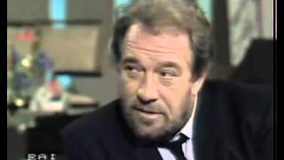 Ugo Tognazzi quotMi piace mangiare dopo aver fatto lamorequot [upl. by Prader]