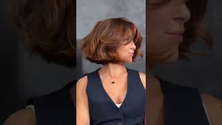 Стрижка Боб на кудрявые волосы 2024Bob haircut for curly hair haircut cortecabelos [upl. by Kcod780]