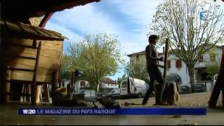 JeanYves Béhotéguy charpentiersculpteur à La Bastide Clairence [upl. by Elisabetta857]