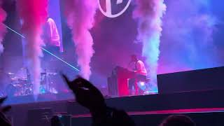 Guns for Hands  Twenty One Pilots live Clancy World Tour Los Angeles Night 1 [upl. by Acnoib]