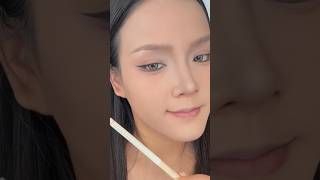 Eyeliner Tip fashion fashiontrends makeuptutorial beauty eyelinertutorial [upl. by Frayne]