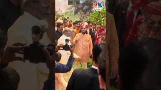 AnantRadhika Wedding Ranveer Singh Makes Rajinikanth Anant Ambani Dance  Ambani Wedding  N18S [upl. by Ichabod29]