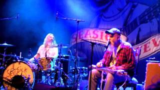 Seasick steve Den Haag diddley bow 22112011 [upl. by Ettesel]