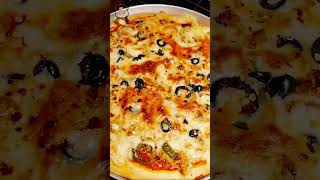 Tasty Creamy Chicken Fajita Pizza Recipe By karachikitchenkahani [upl. by Eachern]