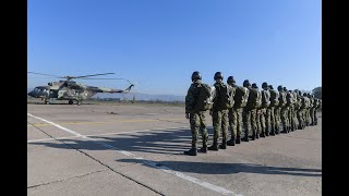 Prvi skokovi najmlađih padobranaca Vojske Srbije [upl. by Valentine]