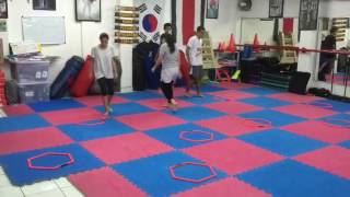 Entrenamiento de rapidez de reacción en Taekwondo [upl. by Daraj]