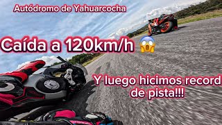 Yamaha R6 y CFmoto 450SR en el Autódromo de Yahuarcocha Ecuador  Free practice [upl. by Bellda]