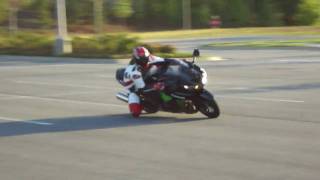 Dragging knee on the ZX14 [upl. by Mundy]