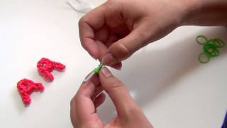 Maak de letter A met Loom bandjes op een haakpen [upl. by Leumek439]