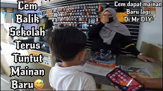 Balik sekolah terus ajak gi DIY beli mainan baru😅 [upl. by Godfrey239]