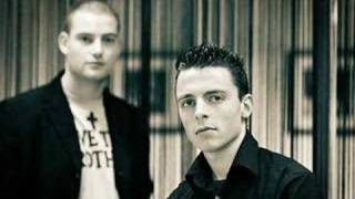 Lange Frans amp Baas B  Bezeten ft Michael Bryan [upl. by Lontson]