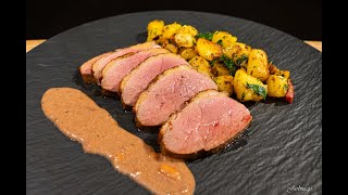 FILET DE CANARD SAUCE GRAND VENEUR amp POMMES SAUTEES [upl. by Tyrone]