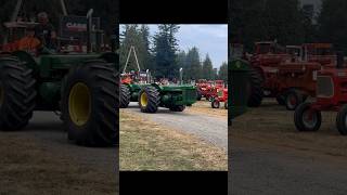 John Deere “Double R” Tandem Diesel 2 Cylinder tractor  Kid Driving at Show  Lynden WA VFD [upl. by Parcel]